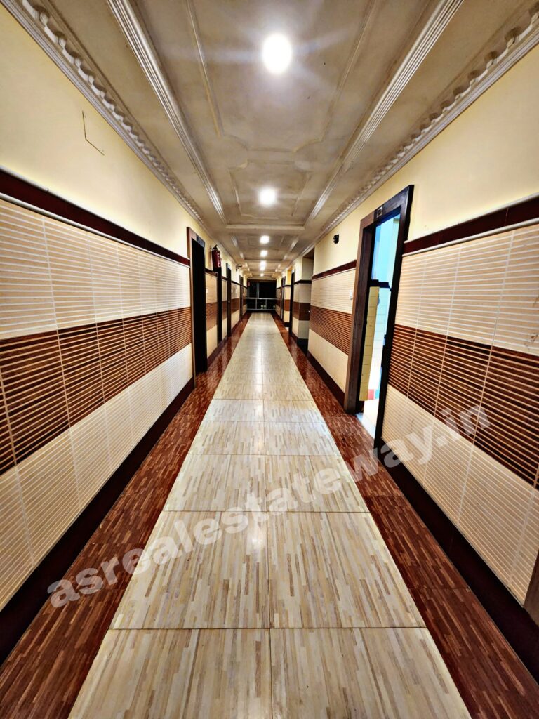 Picsart_25-04-12_15-11-47-958