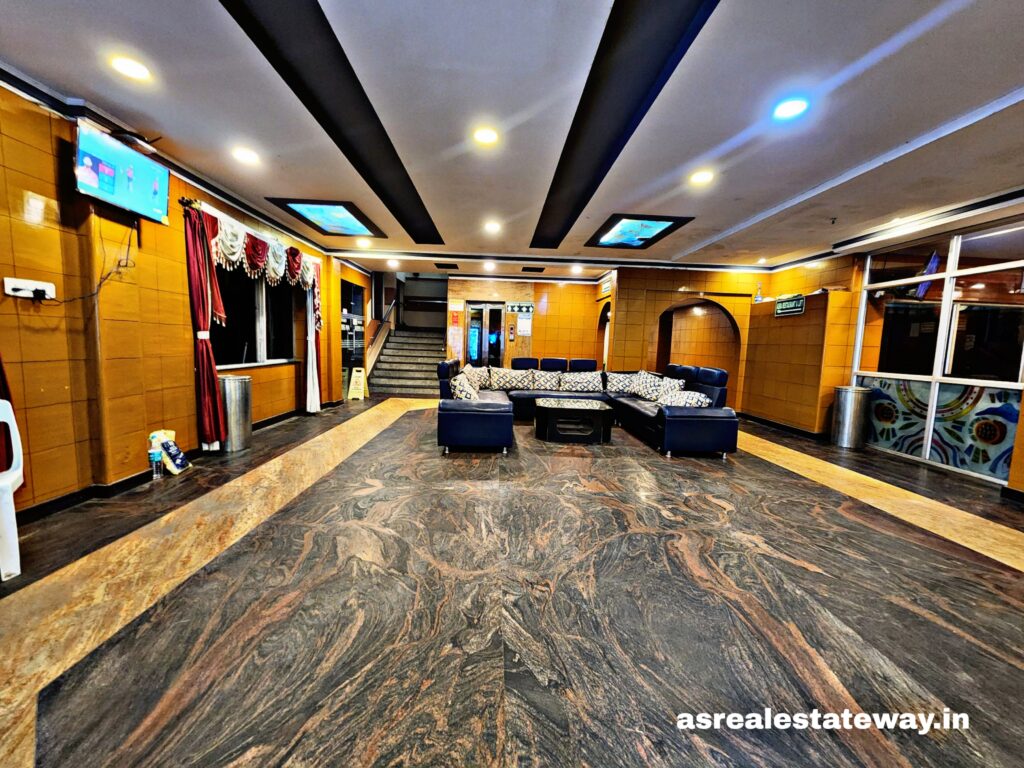 Picsart_25-04-12_15-19-55-882