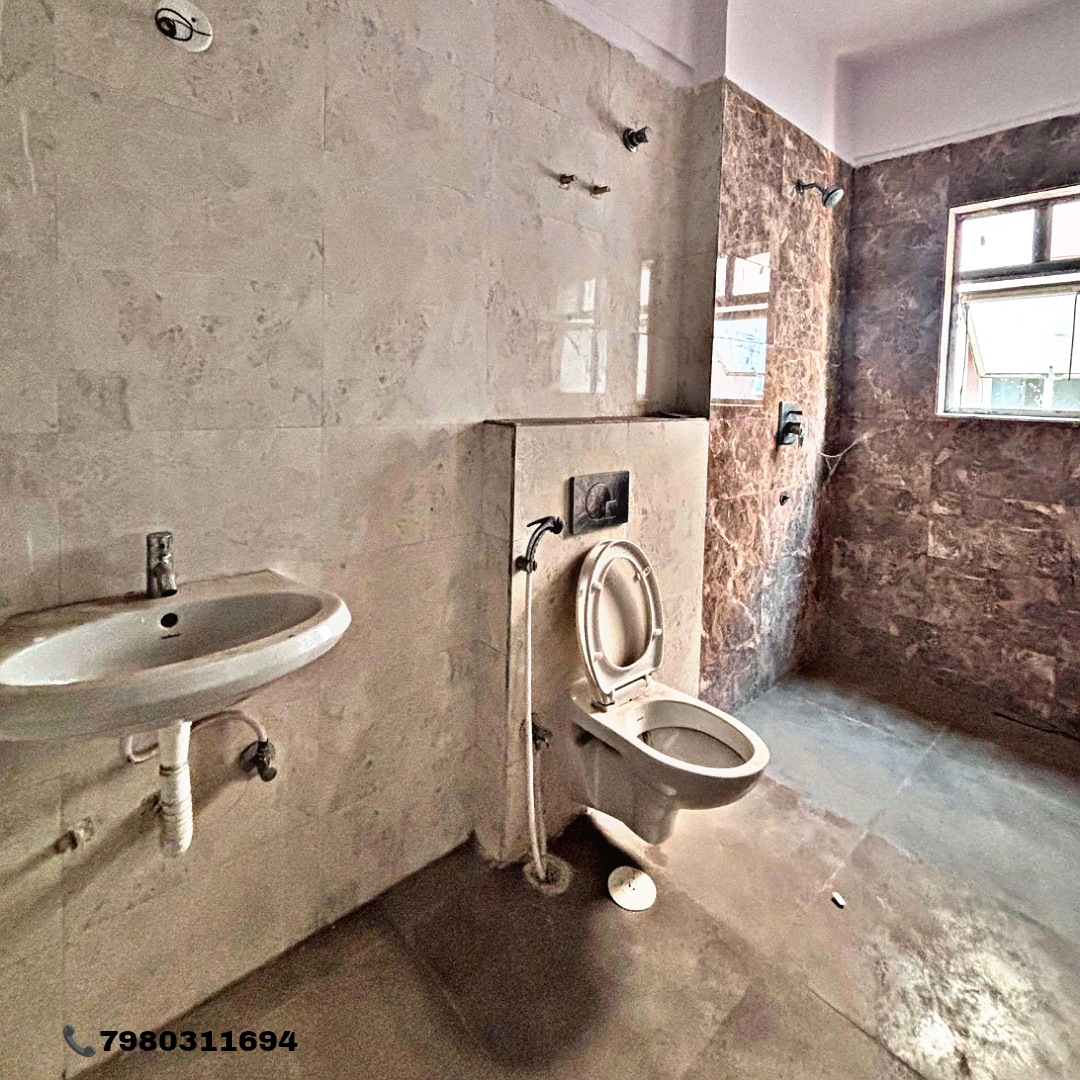 Picsart_25-05-02_00-35-36-818